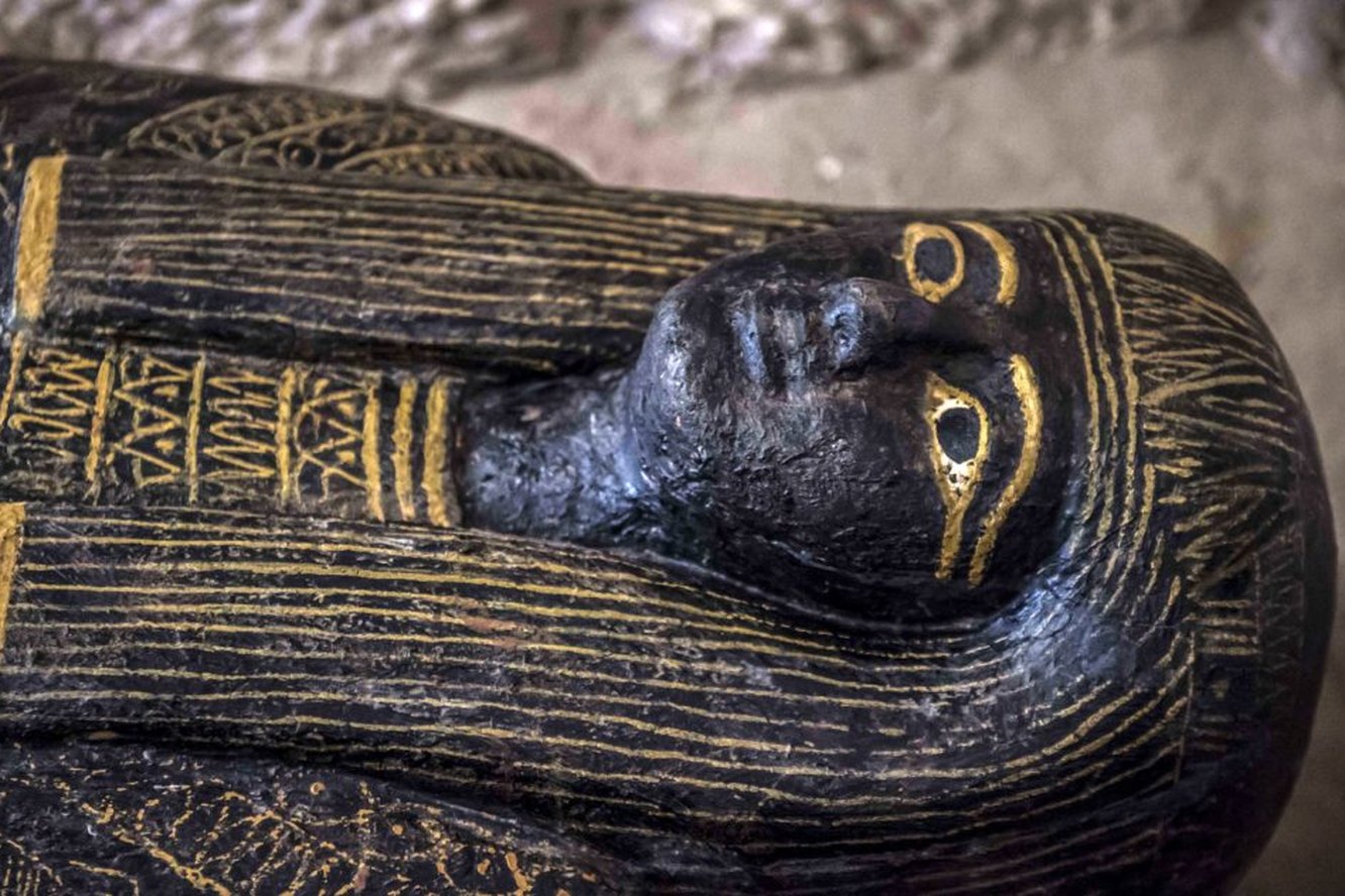Ритуальный каннибализм, лекарство от чумы и вечеринки со вскрытиями: что люди делали с мумиями на протяжении истории